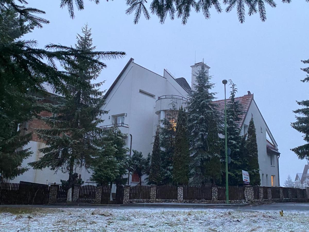 Vila Diana Hotel Poiana Brasov Bagian luar foto