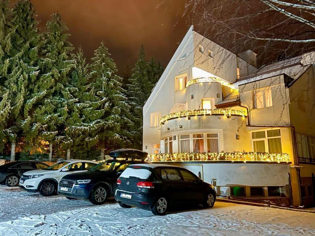 Vila Diana Hotel Poiana Brasov Bagian luar foto